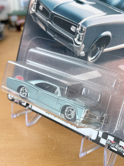 Hot Wheels '66 Pontiac GTO Boulevard #32 Premium Diecast