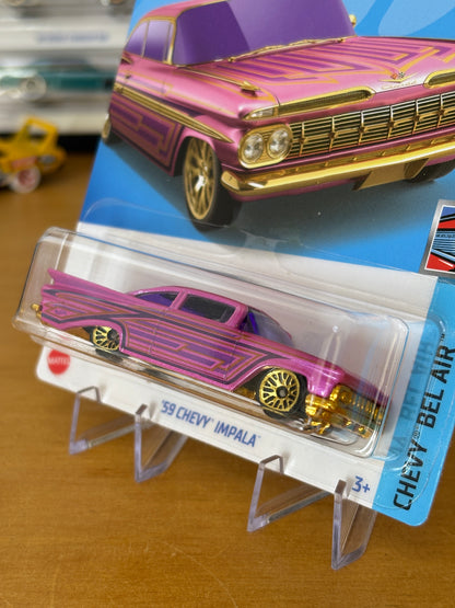 Hot Wheels Mainline / '59 Chevy Impala / 2021 Chevy Bel Air 4/5