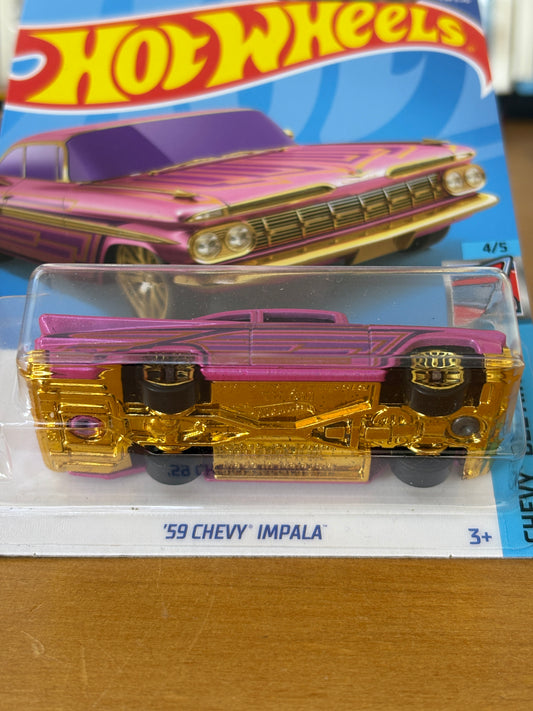 Hot Wheels Mainline / '59 Chevy Impala / 2021 Chevy Bel Air 4/5