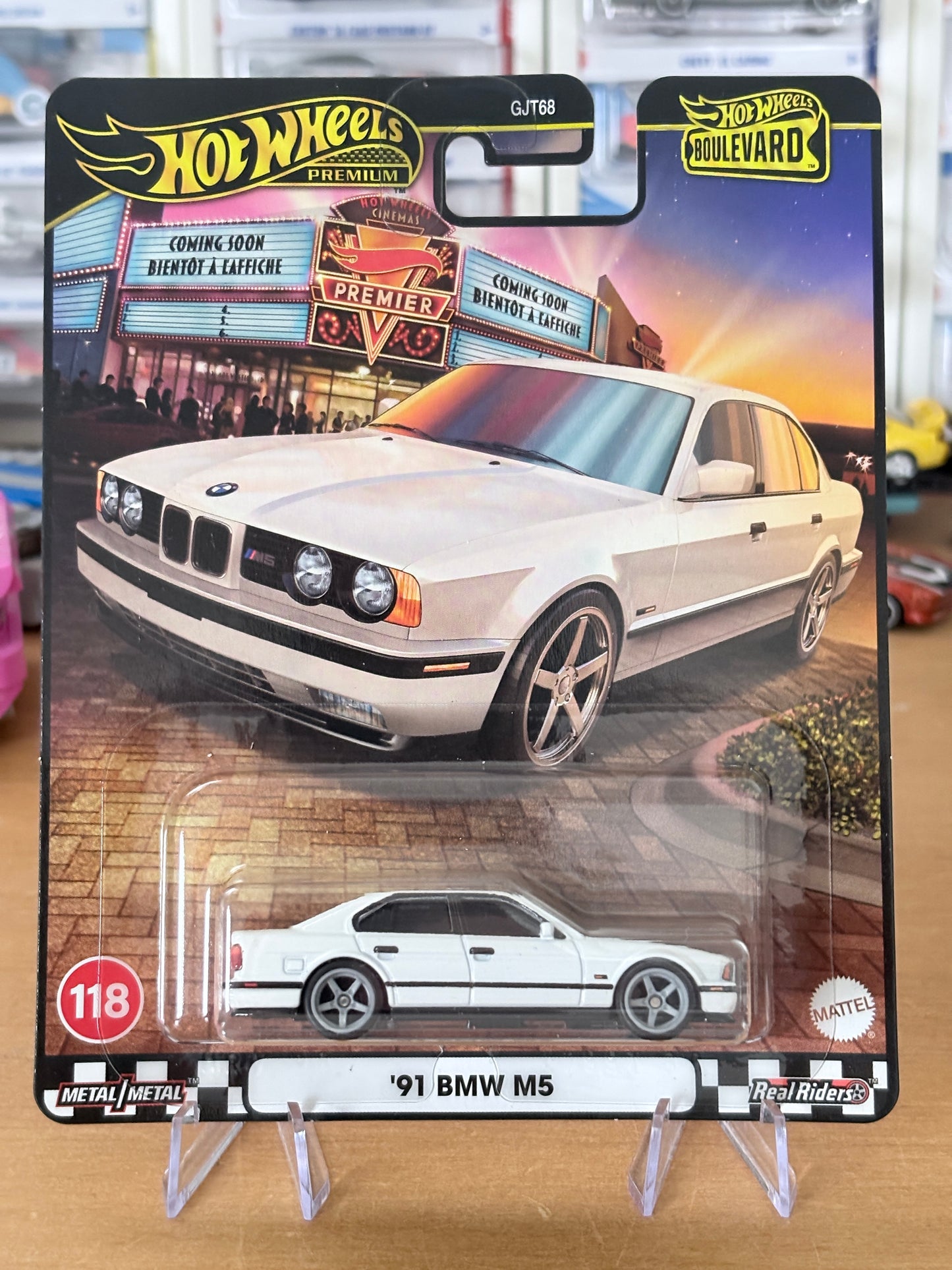 Hot Wheels '91 BMW M5 Boulevard #118 Premium Diecast
