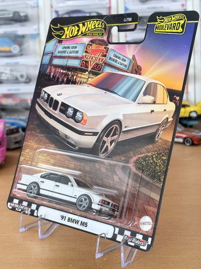Hot Wheels '91 BMW M5 Boulevard #118 Premium Diecast