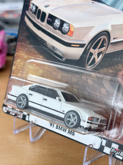 Hot Wheels '91 BMW M5 Boulevard #118 Premium Diecast