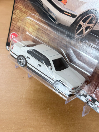 Hot Wheels '91 BMW M5 Boulevard #118 Premium Diecast
