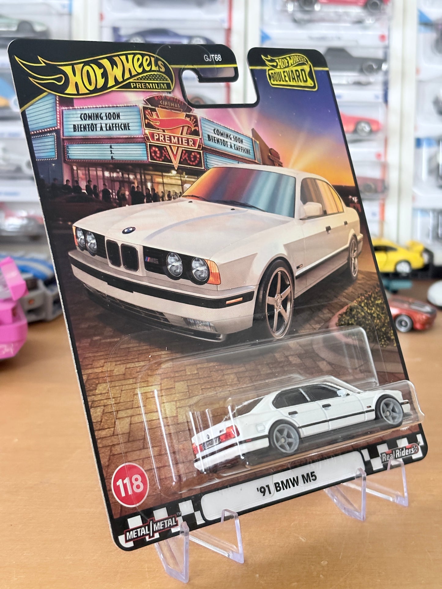 Hot Wheels '91 BMW M5 Boulevard #118 Premium Diecast