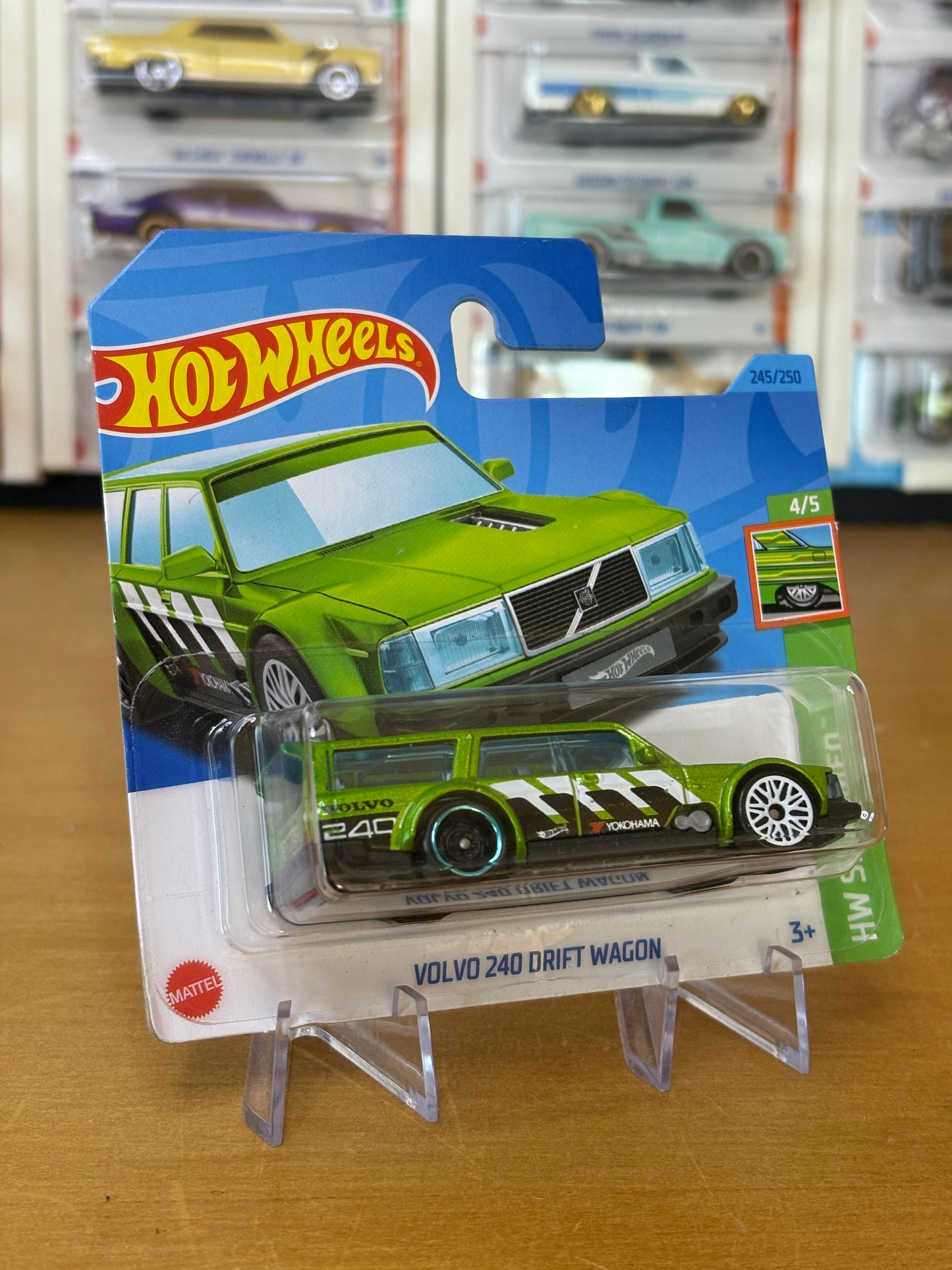 Hot Wheels Mainline / Volvo 240 Drift Wagon / 2023 HW Slammed