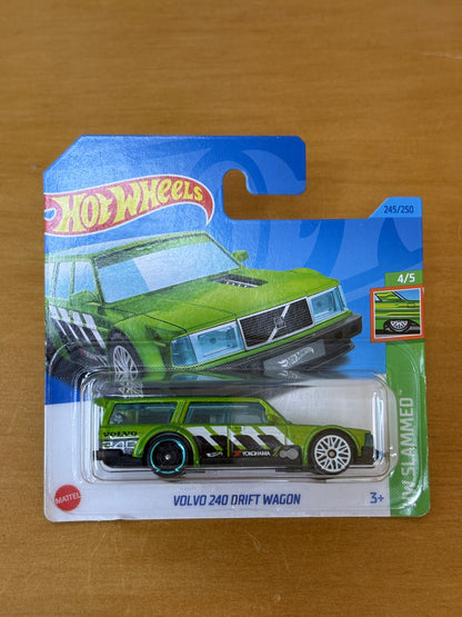 Hot Wheels Mainline / Volvo 240 Drift Wagon / 2023 HW Slammed