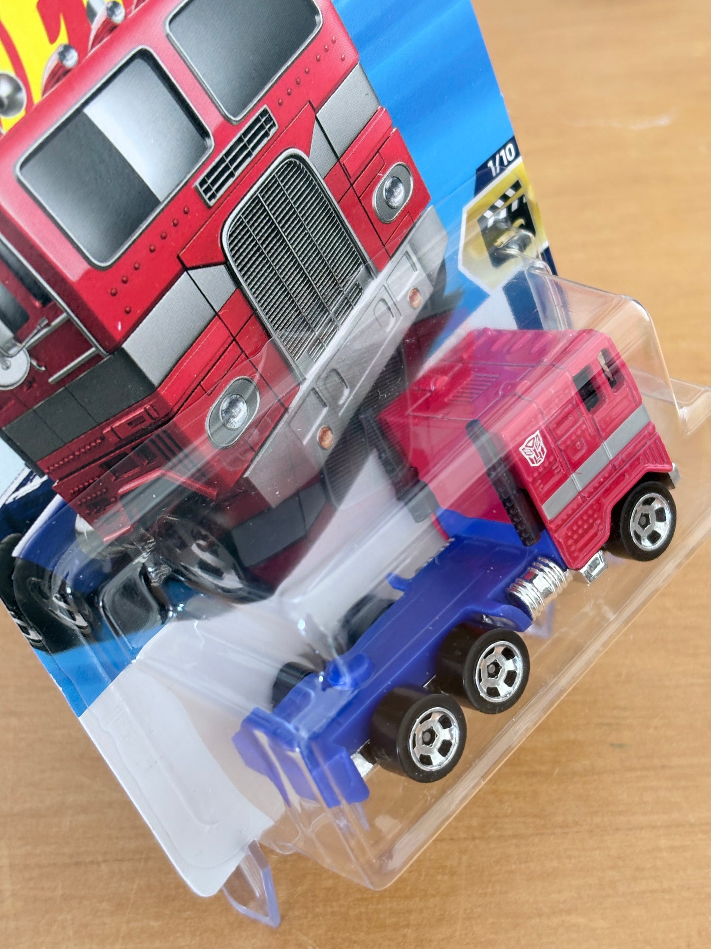 Hot Wheels Optimus Prime HW Screen Time 1/10 Mainline 2026