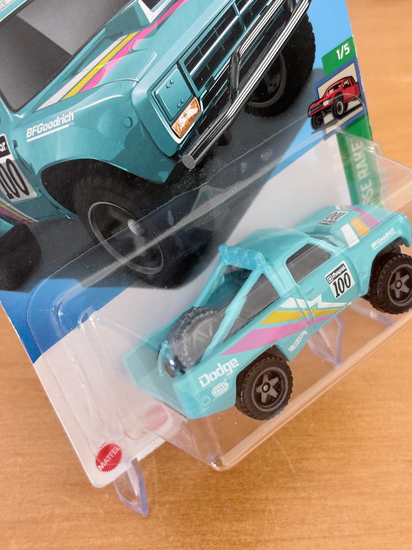 Hot Wheels '87 Dodge D100 | HW Reverse Rake 1/5