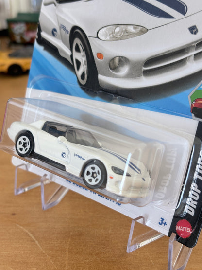 Hot Wheels Treasure Hunt '92 Dodge Viper RT/10 | 2026 Drop Tops 2/5