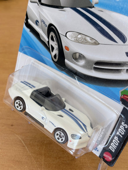 Hot Wheels Treasure Hunt '92 Dodge Viper RT/10 | 2026 Drop Tops 2/5