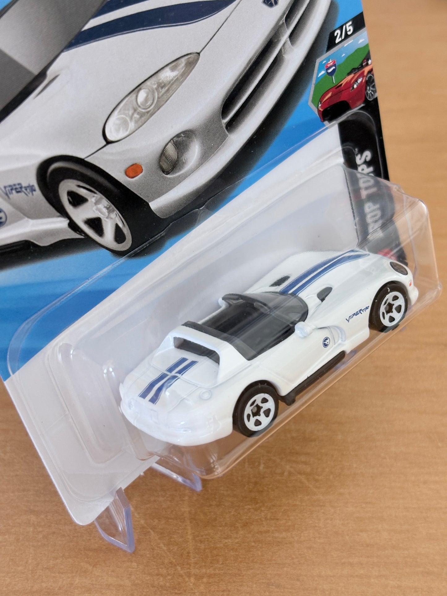 Hot Wheels Treasure Hunt '92 Dodge Viper RT/10 | 2026 Drop Tops 2/5