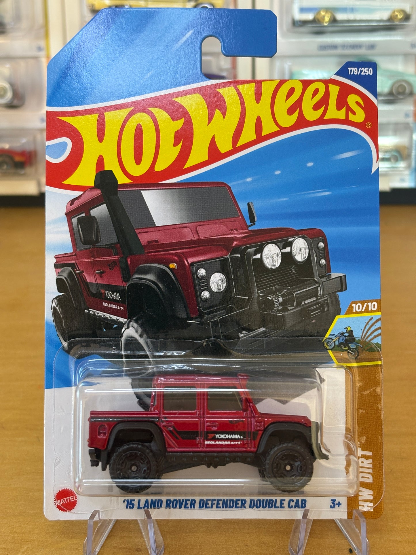 Hot Wheels Mainline / 15' Land Rover Defender Double Cab / 2025 HW Dirt 10/10