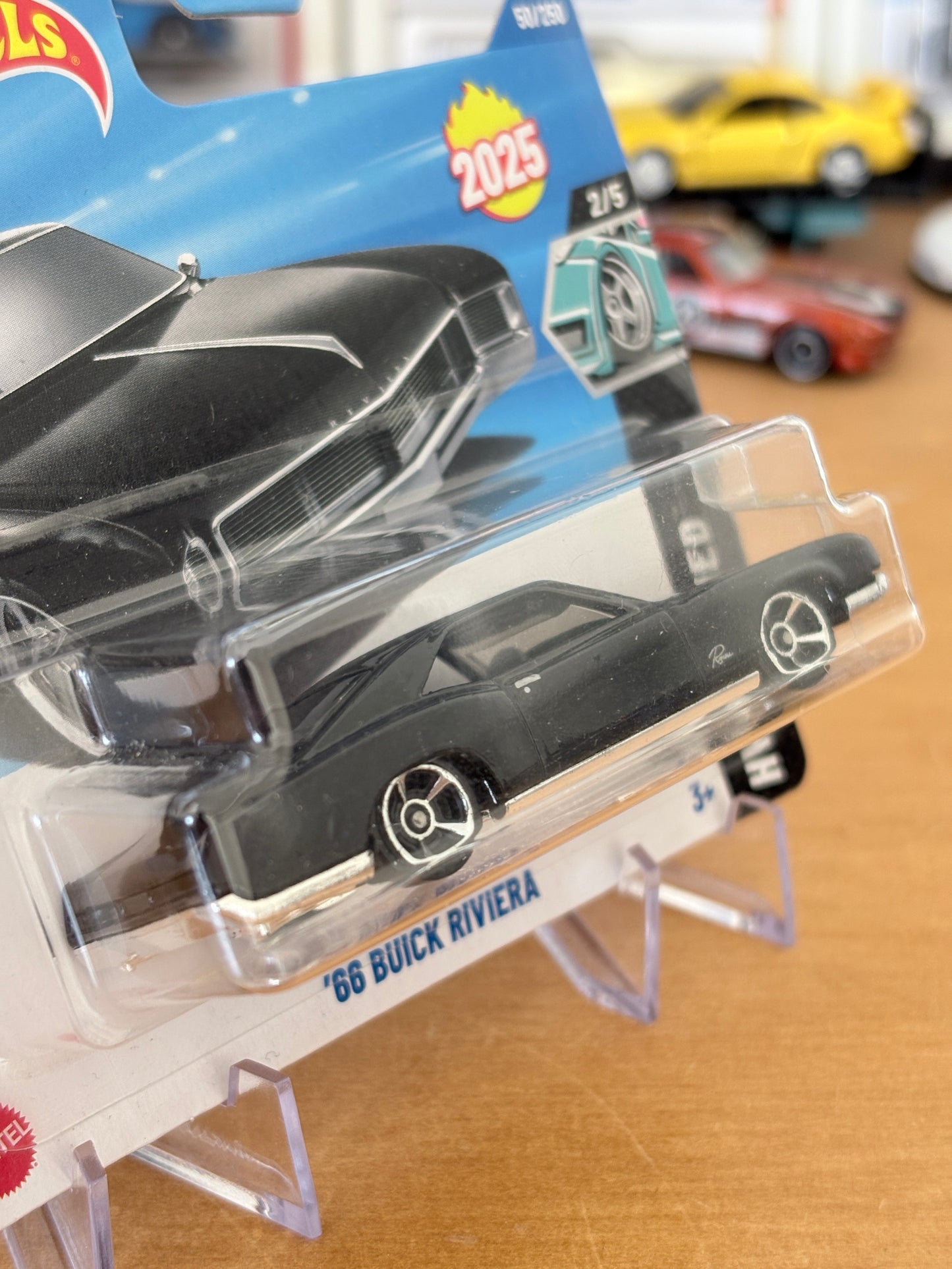 Hot Wheels '66 Buick Riviera | 2025 HW Modified 2/5 (Short Card) BLACK