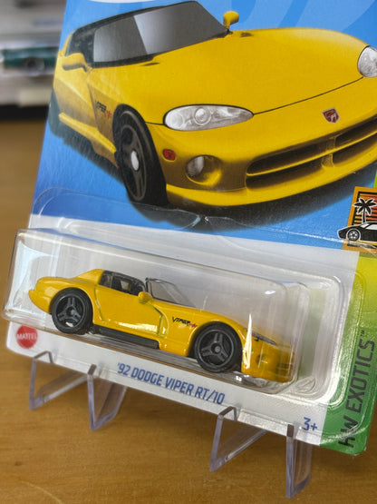 Hot Wheels Mainline / '92 Dodge Viper RT/10 / 2024 HW Exotics 6/10