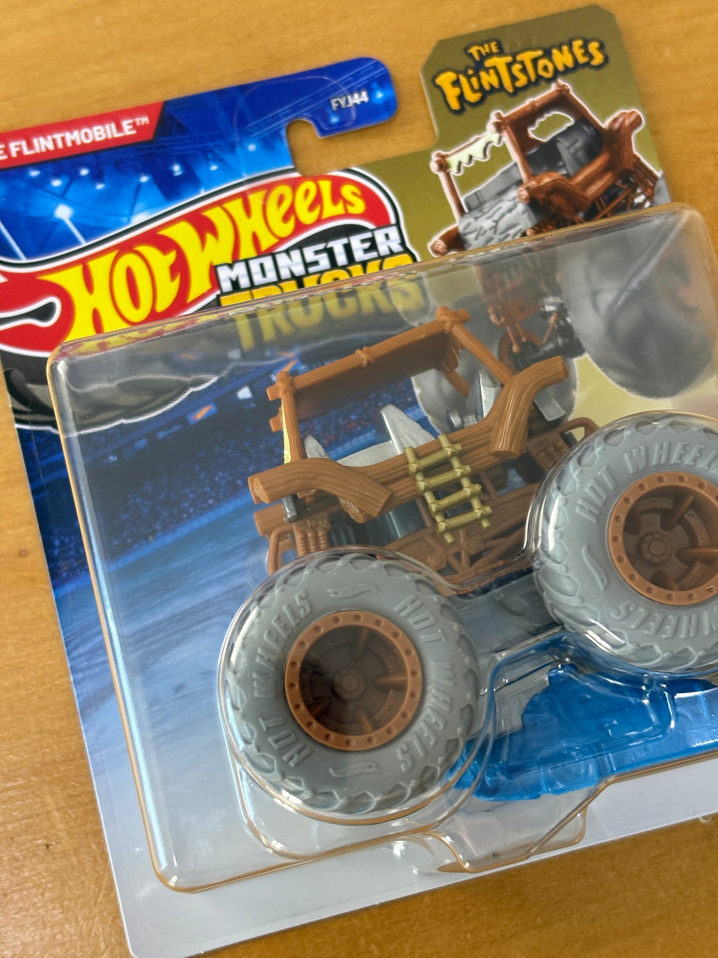 Hot Wheels Monster Trucks / The Flintmobile  / The Flintstones