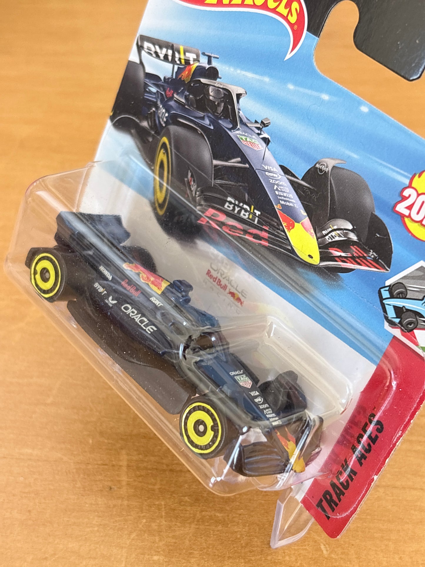 Hot Wheels F1 Oracle Red Bull Racing 2025 | HW Track Aces 1/5 Short Card