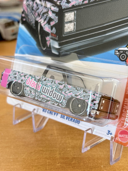 Hot Wheels '83 Chevy Silverado | 2026 Truckin Along 3/5