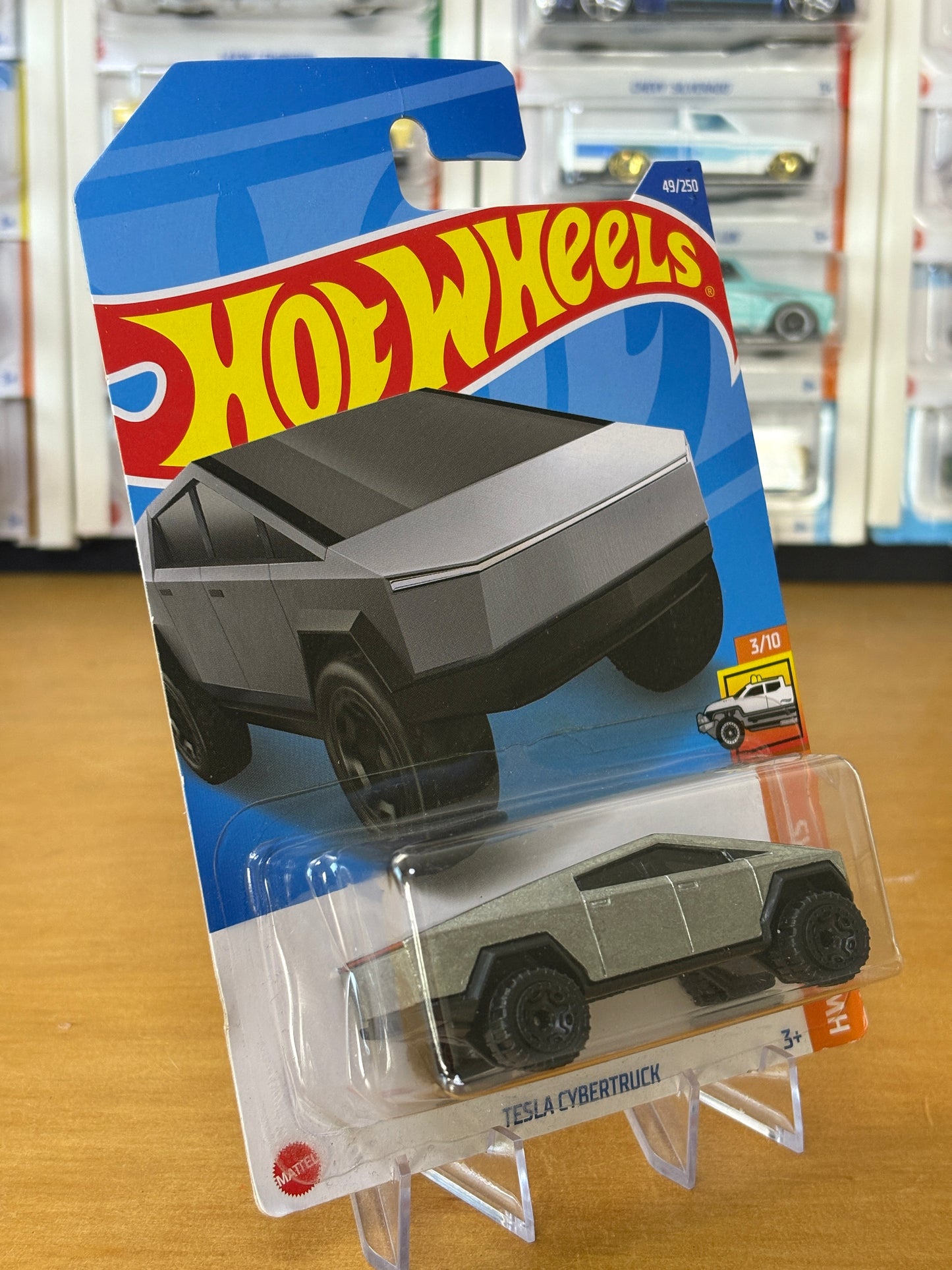 Hot Wheels Mainline / Tesla Cybertruck / 2024 HW Hot Trucks 3/10