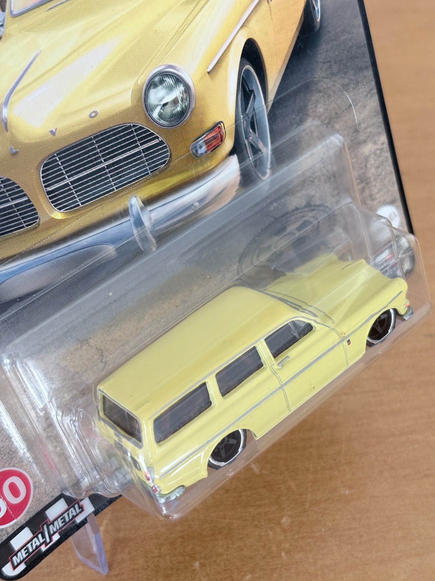 Hot Wheels Volvo P220 Amazon Estate Boulevard #50 Premium Diecast