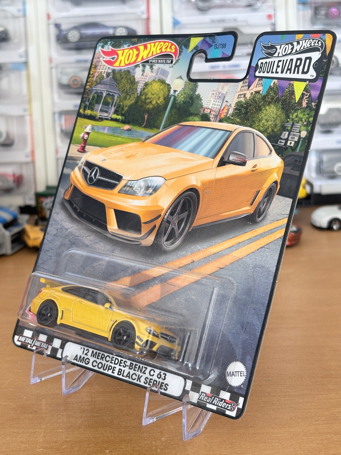Hot Wheels '12 Mercedes-Benz C 63 AMG Coupe Black Series Boulevard #76 Premium Diecast