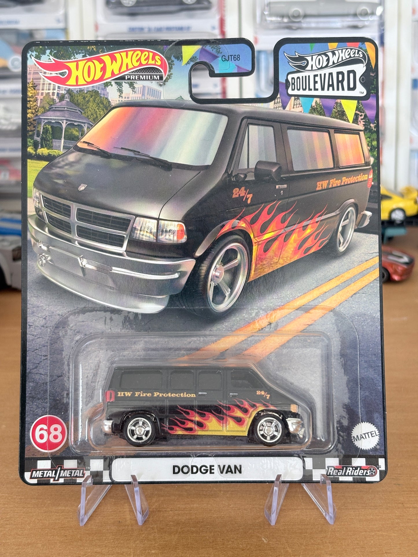 Hot Wheels Dodge Van Boulevard #68 Premium Diecast