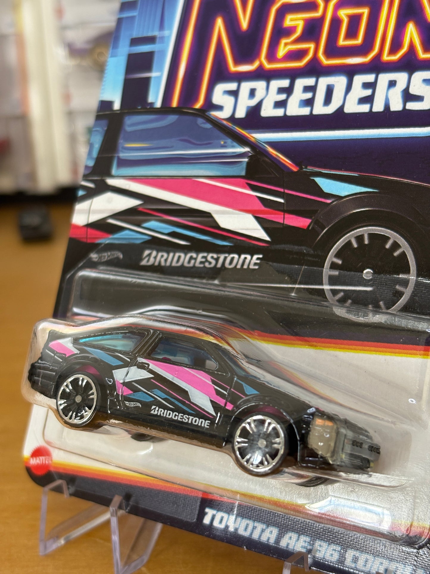 Hot Wheels Silver Series / Toyota AE-86 Corolla / 2025 Neon Speeders Mix 2 4/8