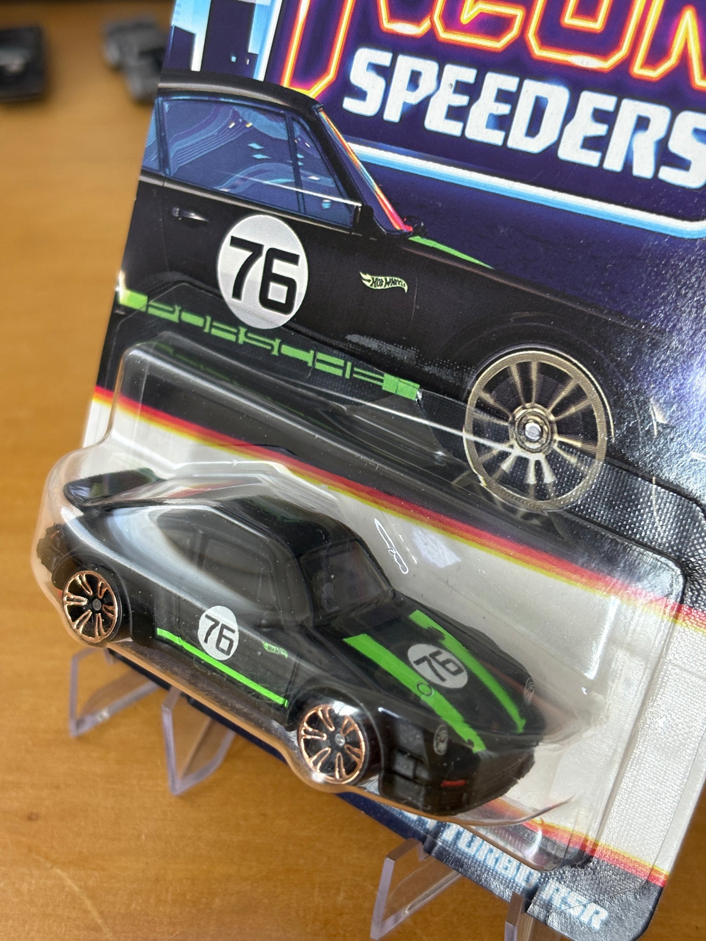 Hot Wheels Silver Series / Porsche 934 Turbo RSR / 2025 Neon Speeders Mix 2 6/8