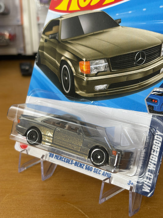 Hot Wheels Mainline / '89 Mercedes-Benz 560 SEC AMG / 2025 Wild Widebody 2/5