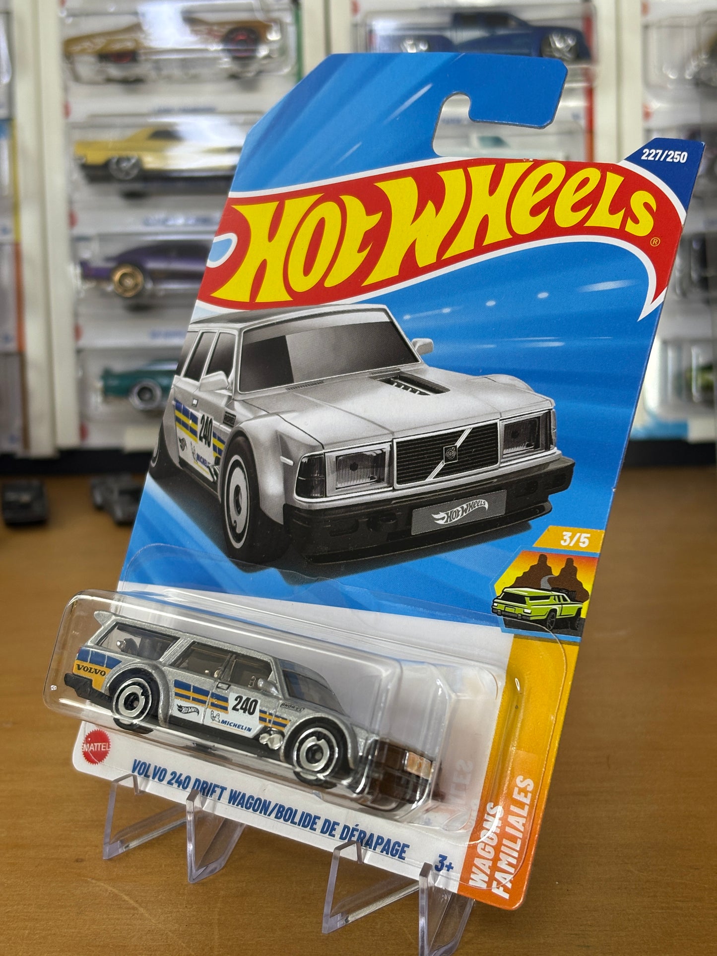 Hot Wheels Mainline / Volvo 240 Drift Wagon / 2025 Wagons 3/5
