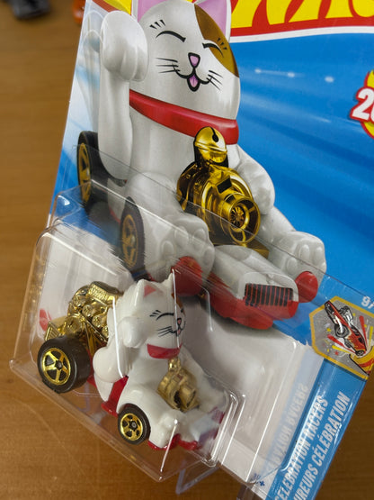 Hot Wheels Mainline / Feline Lucky / 2025 Celebration Racers 9/10