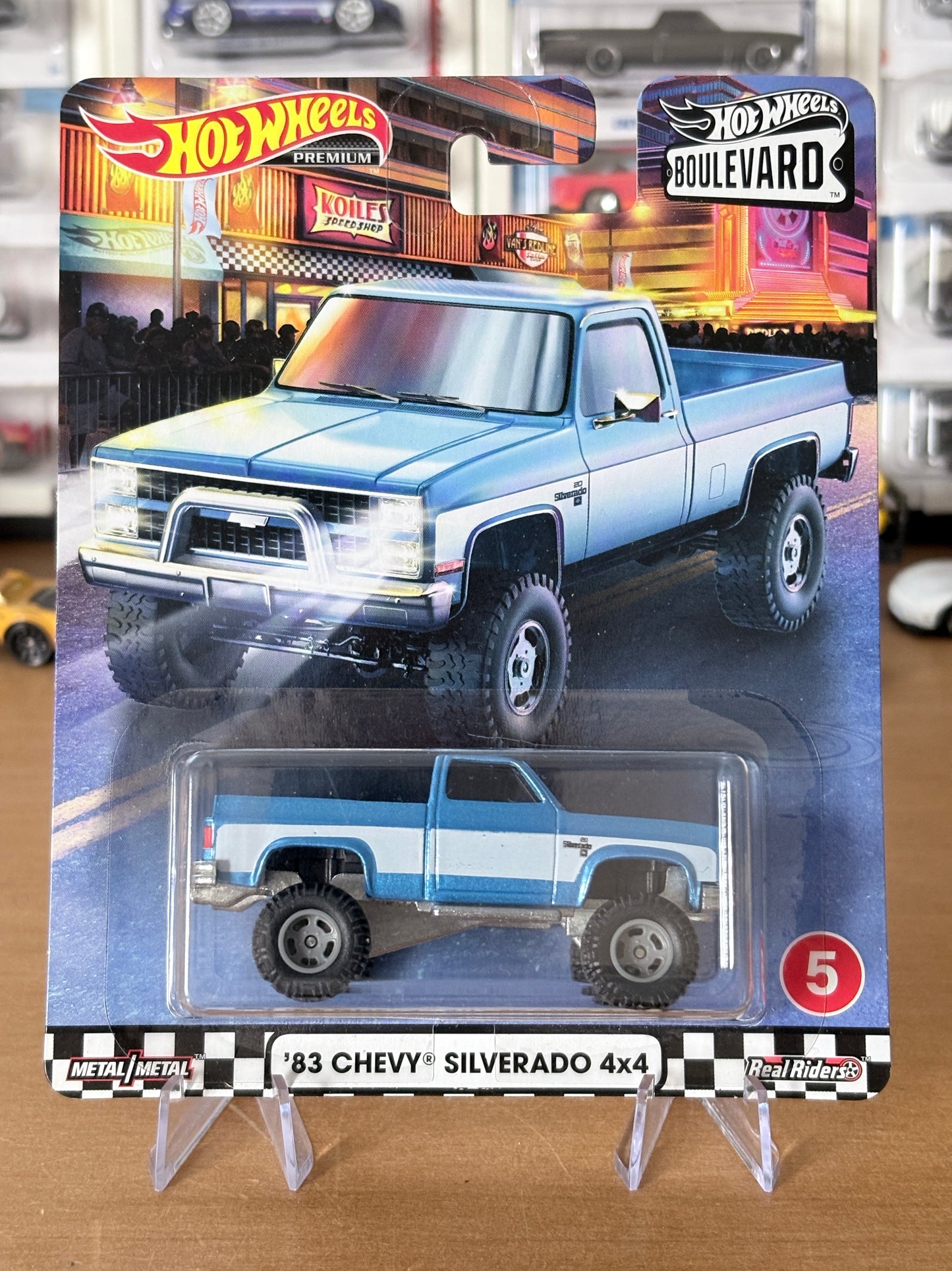 Hot Wheels '83 Chevy Silverado 4x4 Boulevard #5 Premium Diecast