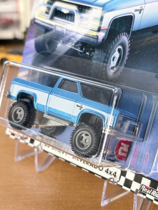 Hot Wheels '83 Chevy Silverado 4x4 Boulevard #5 Premium Diecast