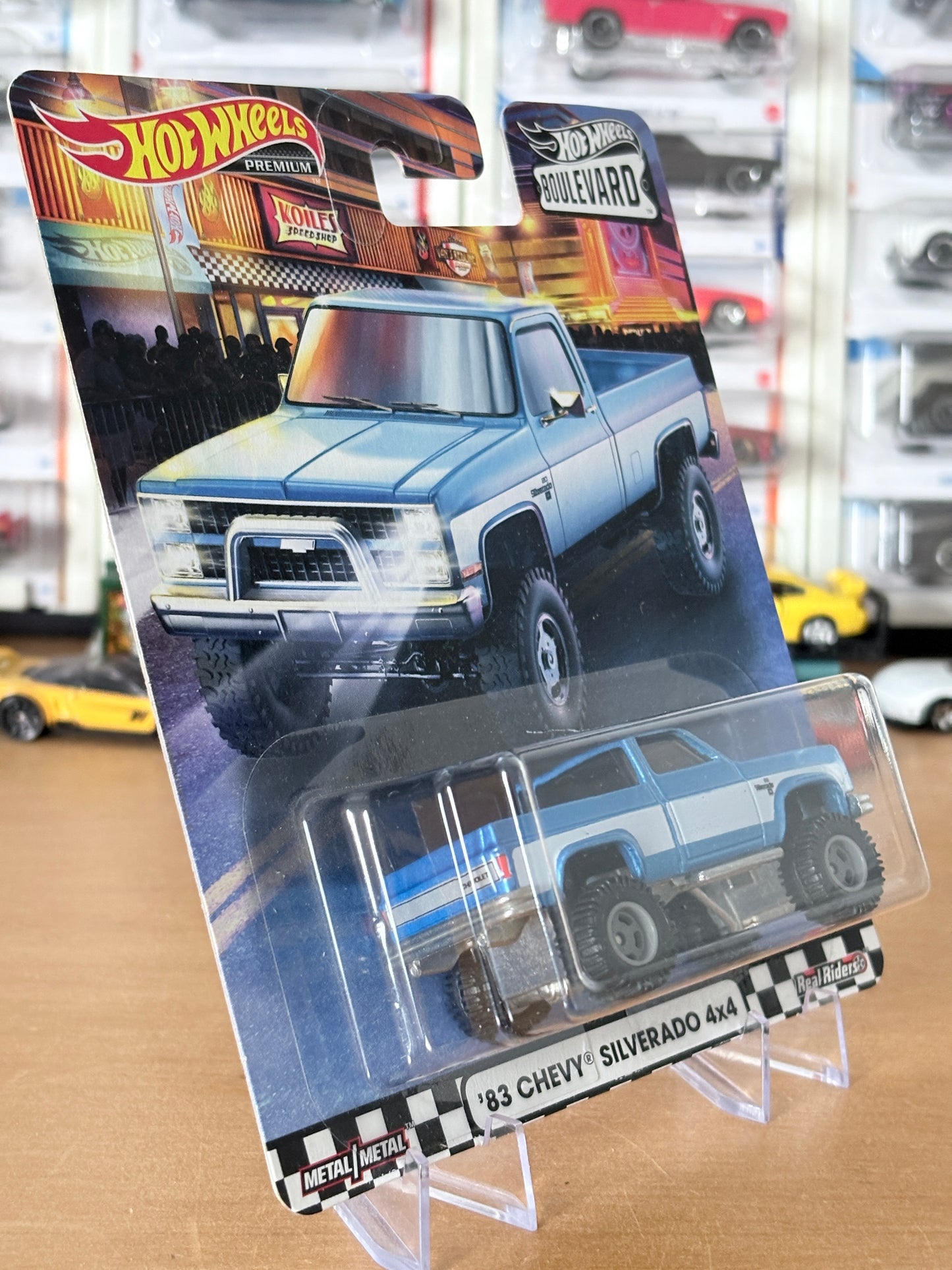 Hot Wheels '83 Chevy Silverado 4x4 Boulevard #5 Premium Diecast