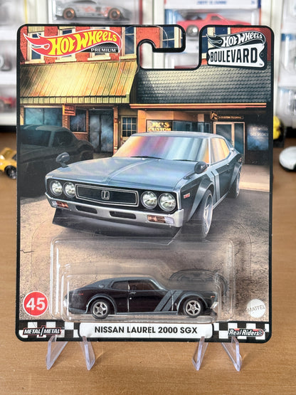 Hot Wheels Nissan Laurel 2000 SGX Boulevard #45 Premium Diecast