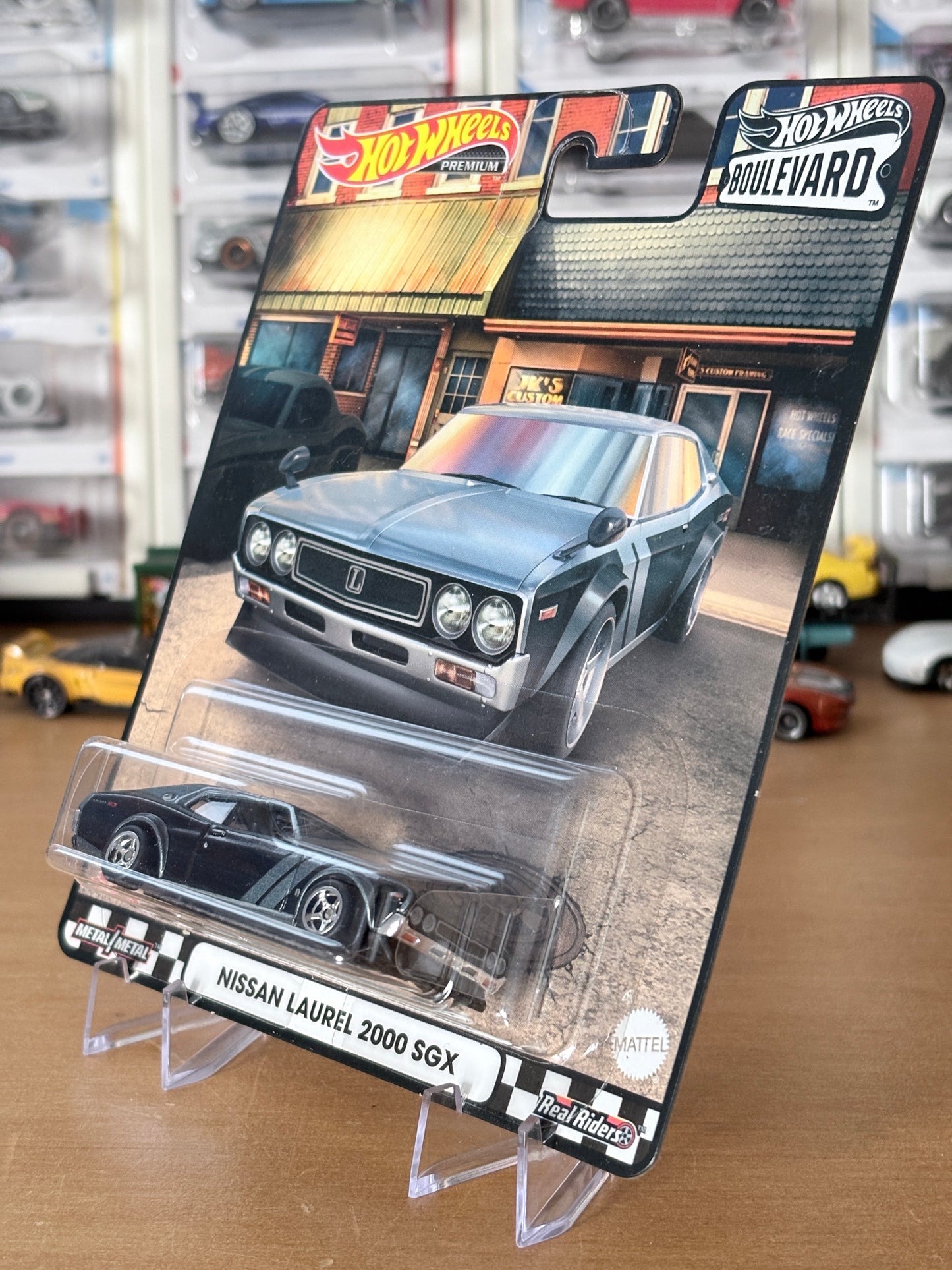 Hot Wheels Nissan Laurel 2000 SGX Boulevard #45 Premium Diecast