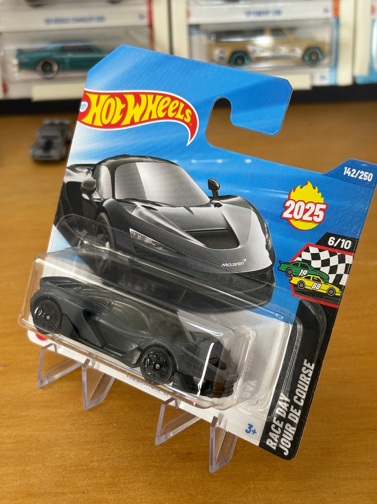 Hot Wheels Mainline / McLaren V1 / 2025 Race Day 6/10 (Short Card)