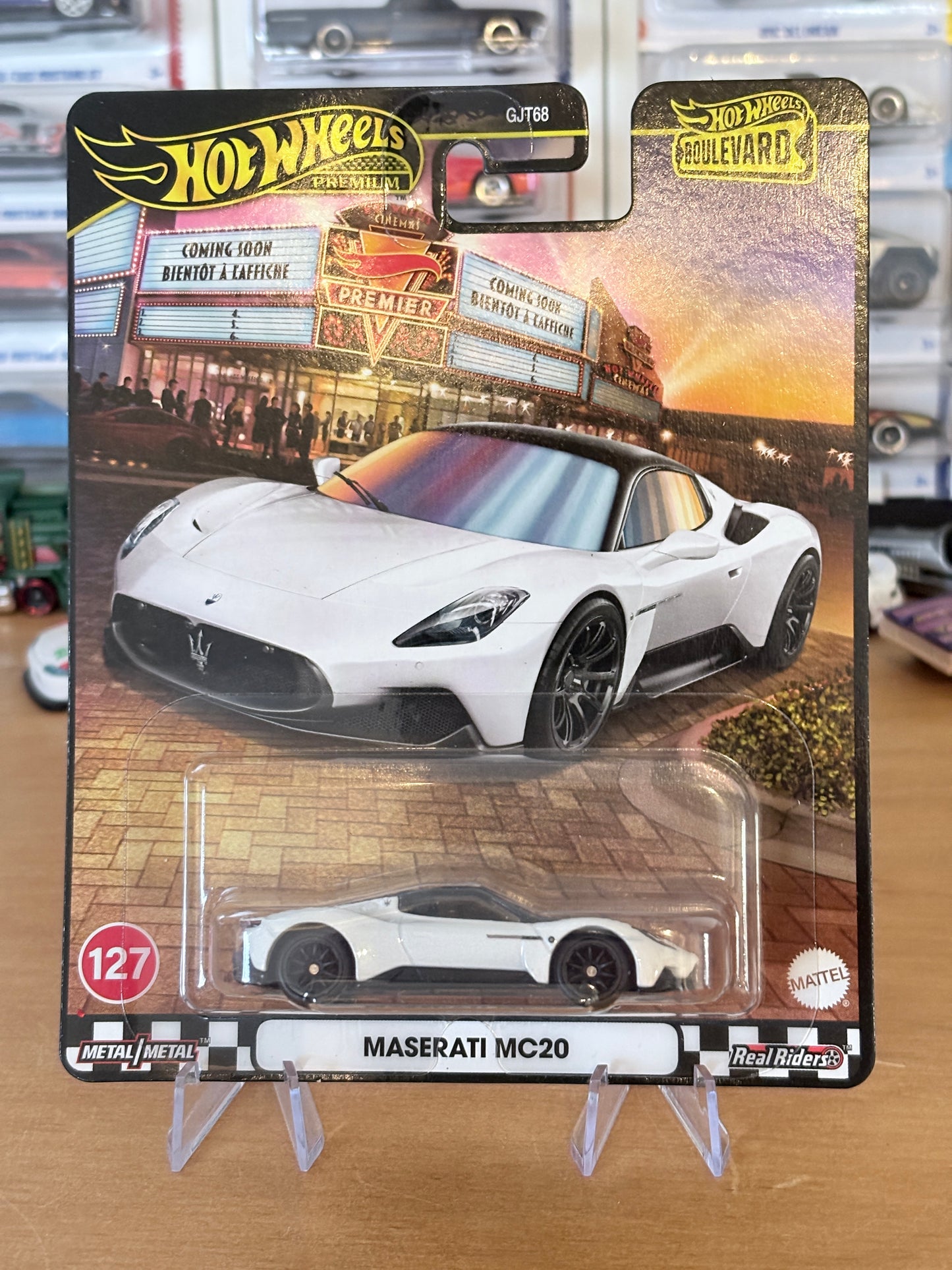 Hot Wheels Maserati MC20 Boulevard #127 Premium Diecast