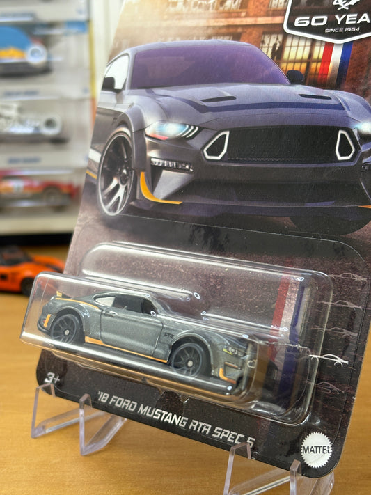 Hot Wheels Silver Series / '18 Ford Mustang RTR SPEC 5 / 2025 HW 60 Years Mustang 4/5
