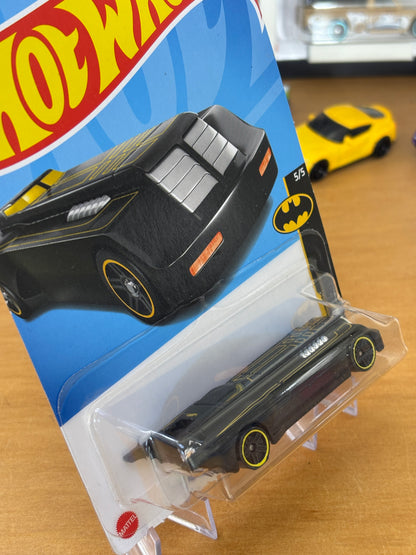 Hot Wheels Mainline / BATMAN: The Animated Series / 2023 Batman 5/5