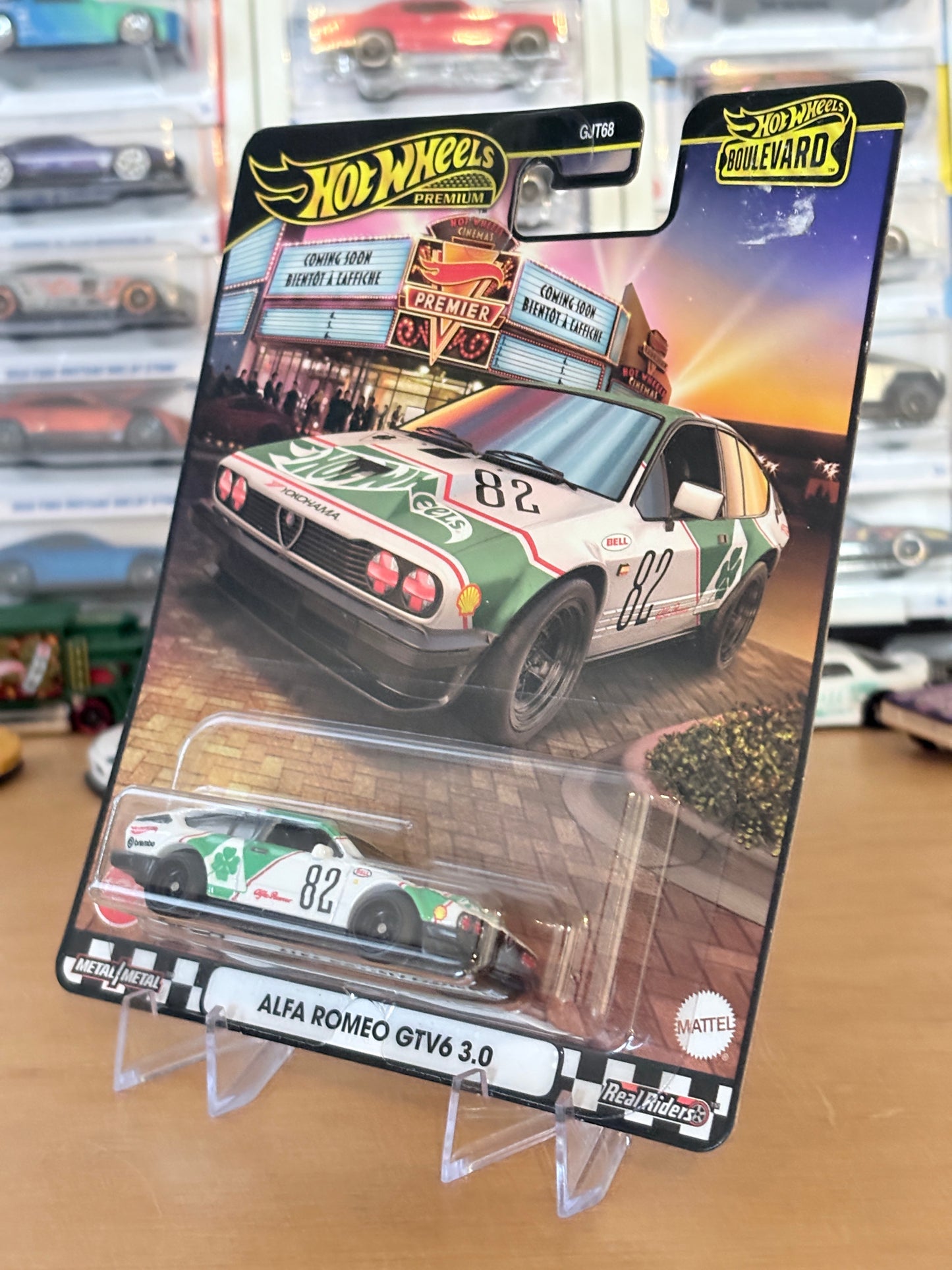 Hot Wheels Alfa Romeo GTV6 3.0 Boulevard #120 Premium Diecast