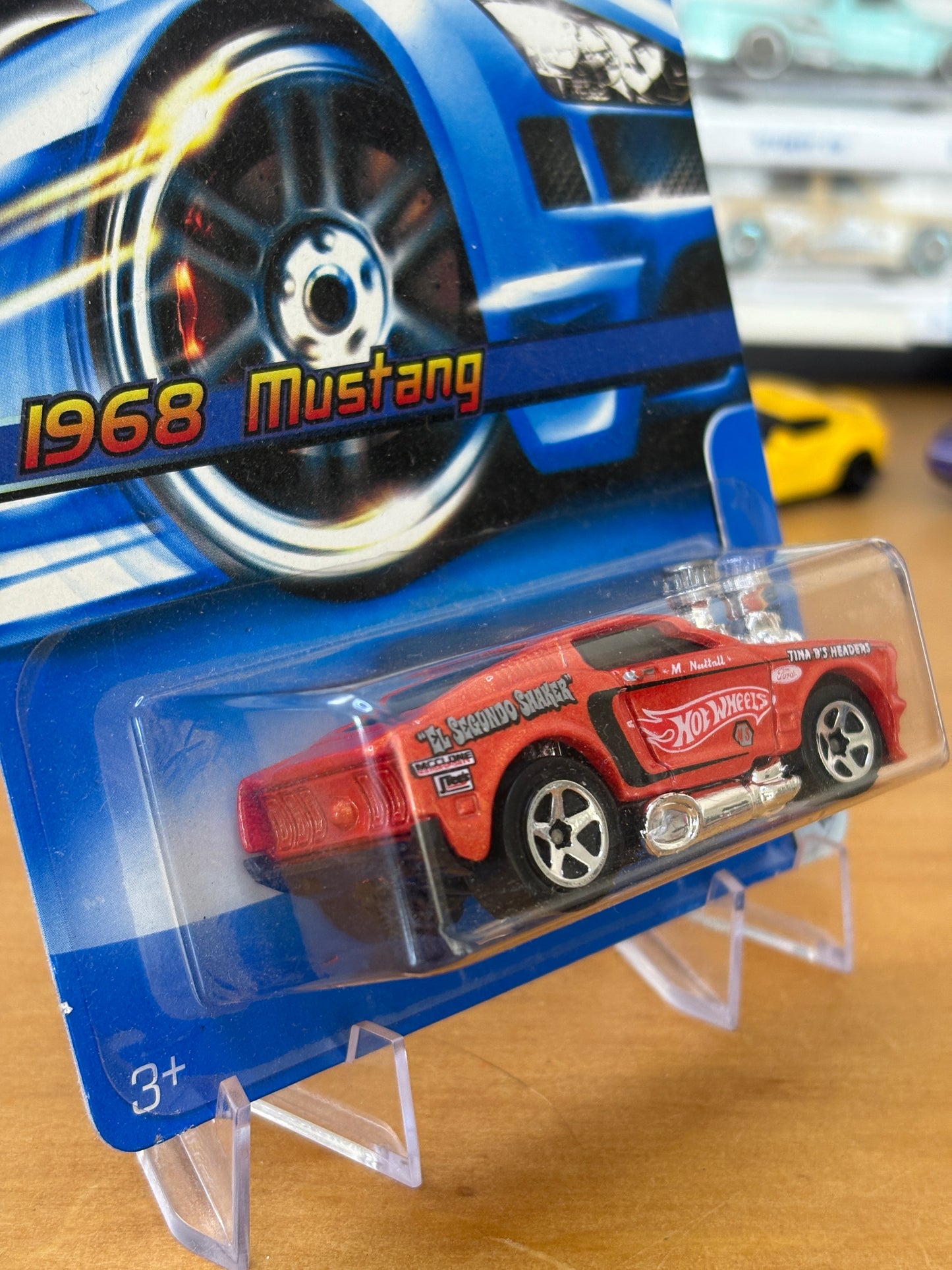 Hot Wheels Mainline / 1968 Mustang / 2006 128 (J7994)