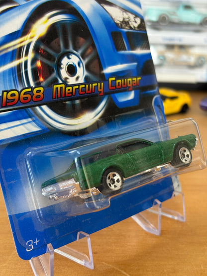 Hot Wheels Mainline / 1968 Mercury Cougar / 2006 182 (J3478)