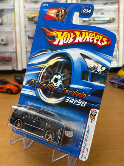 Hot Wheels Mainline / '07 Cadillac Escalade / 2006 First Editions 34/38