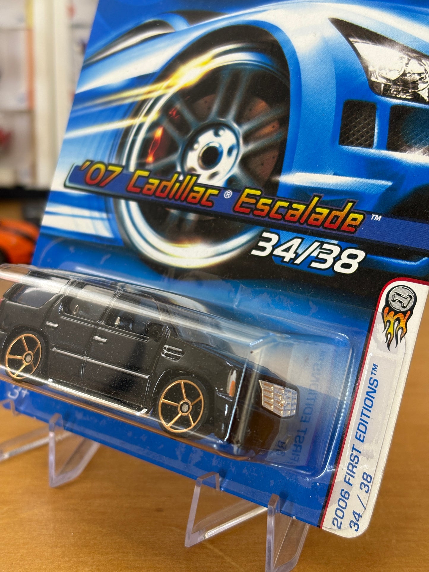 Hot Wheels Mainline / '07 Cadillac Escalade / 2006 First Editions 34/38