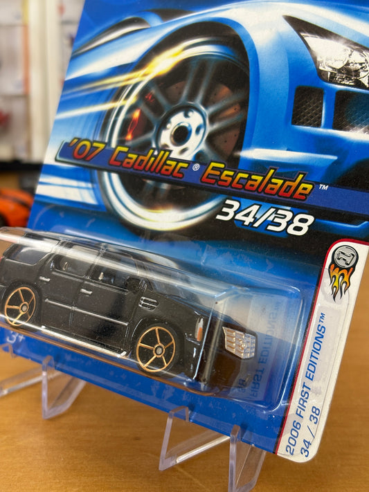 Hot Wheels Mainline / '07 Cadillac Escalade / 2006 First Editions 34/38