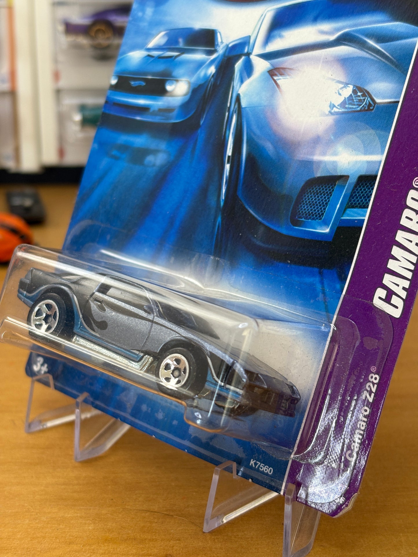 Hot Wheels Mainline / Camaro Z28 / 2006 Camaro 03/04