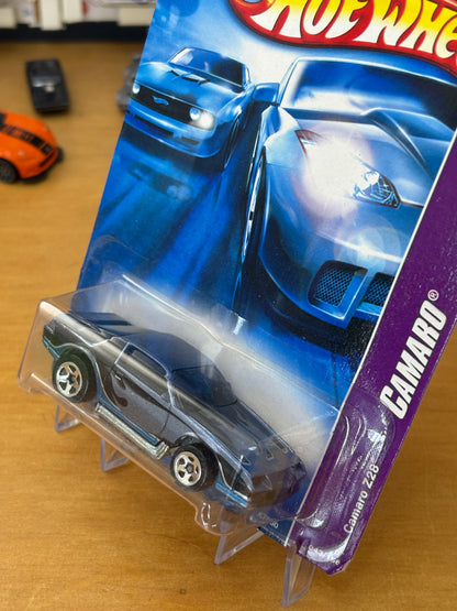Hot Wheels Mainline / Camaro Z28 / 2006 Camaro 03/04