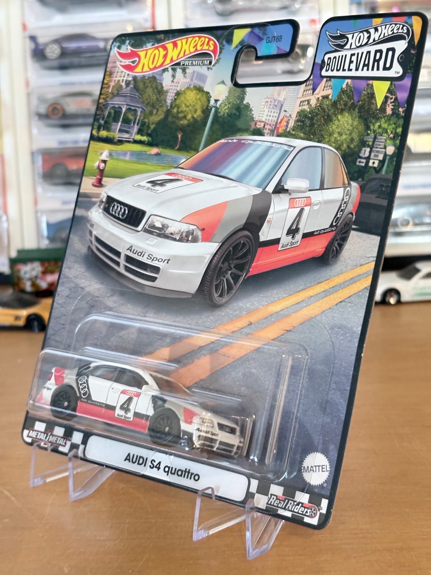 Hot Wheels Audi S4 quattro Boulevard #81 Premium Diecast