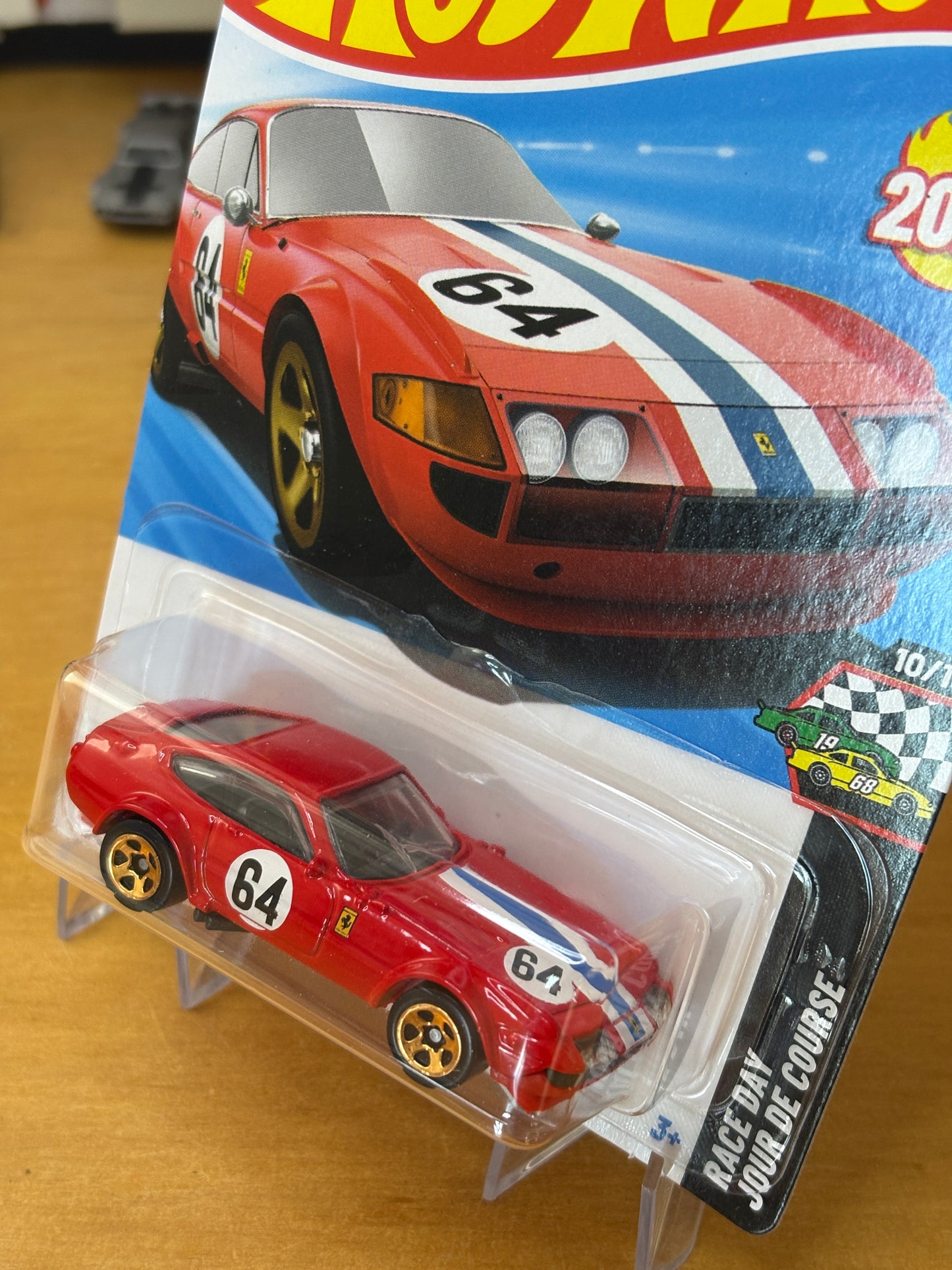 Hot Wheels Mainline / Ferrari 365 GTB4 Competizione / 2025 Race Day 10/10