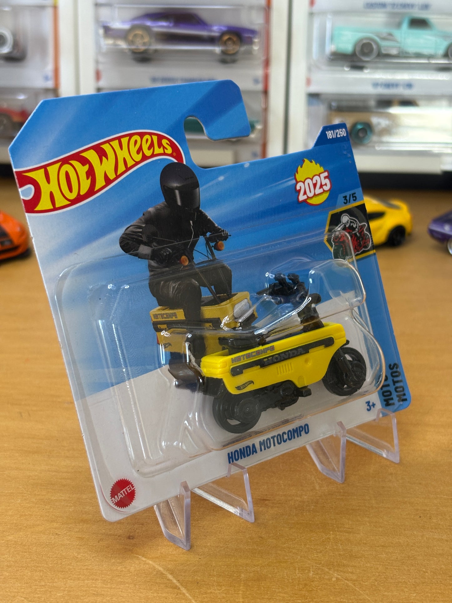 Hot Wheels Mainline / Honda Motocompo / 2025 HW: Moto 3/5 Short Card (Yellow)